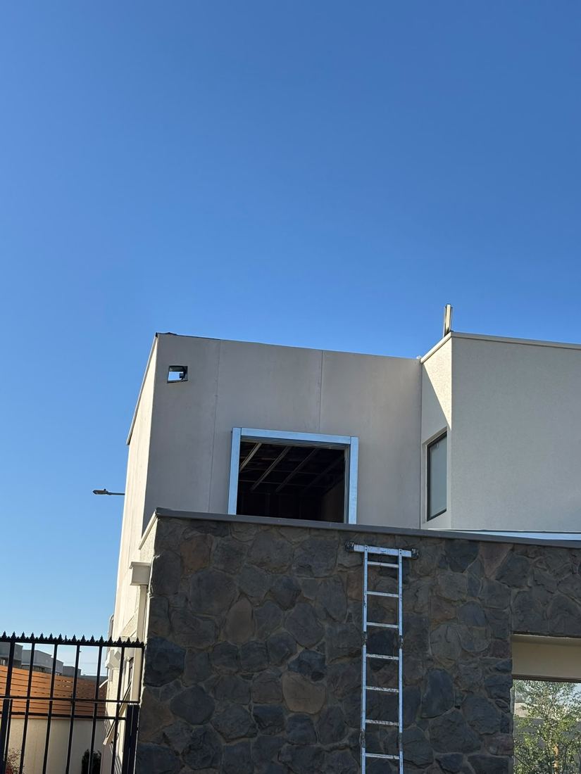 Ampliación sobre terraza de piedra