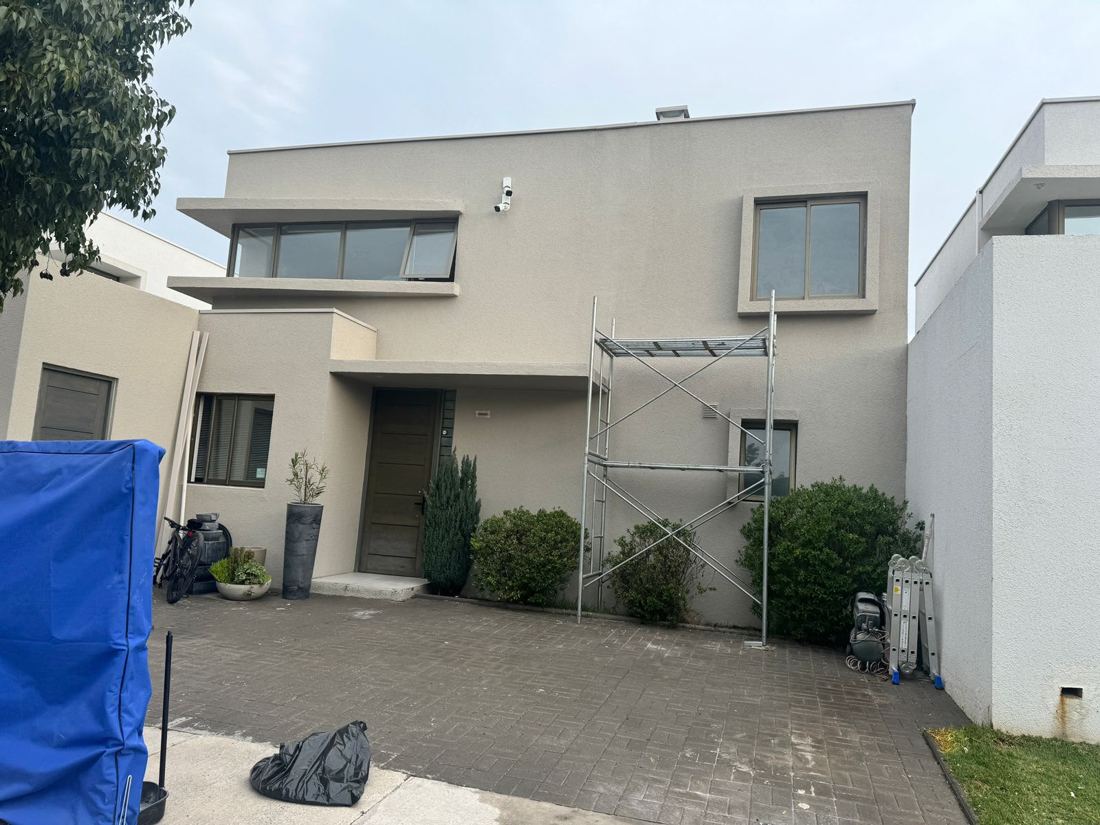 Pintura exterior en condominio